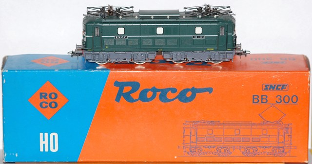 ROCO CAISSE LOCOMOTIVE Electrique Type Bb 325 Sncf EUR 31,90 - FR